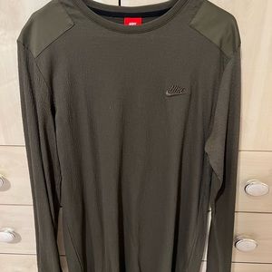 Olive-Green Nike long sleeve shirt